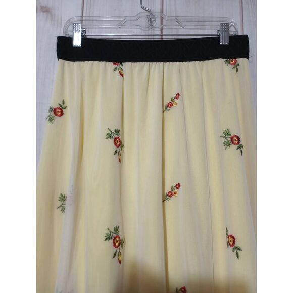 LuLaRoe Skirt Ladies Medium‎ Yellow Floral Pull On Waist - Picture 3 of 6
